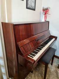 Piano vertical Belarus