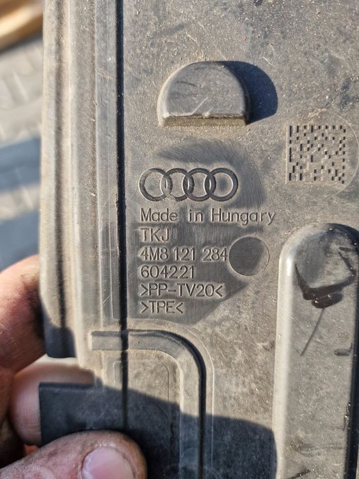 Kierownica powietrza Audi Q8 3.0tdi