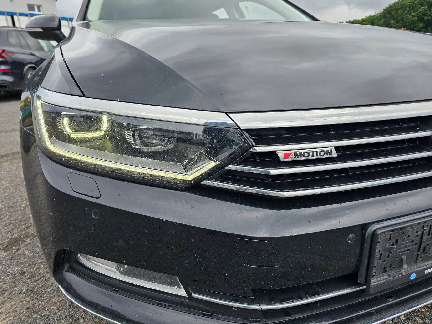 Volkswagen Passat 4MOTION, HIGHLINE, Bogate wyposazenie, lekko uszkodzony