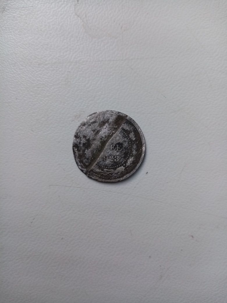 Продам монету 1923 годам