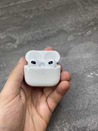 AirPods 3 with MagSafe charging case (MME73) (як нові) A+