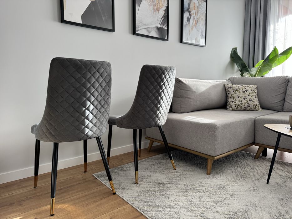 Krzesła Pikowane Velvet Piano