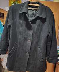 Czarny płaszcz 42