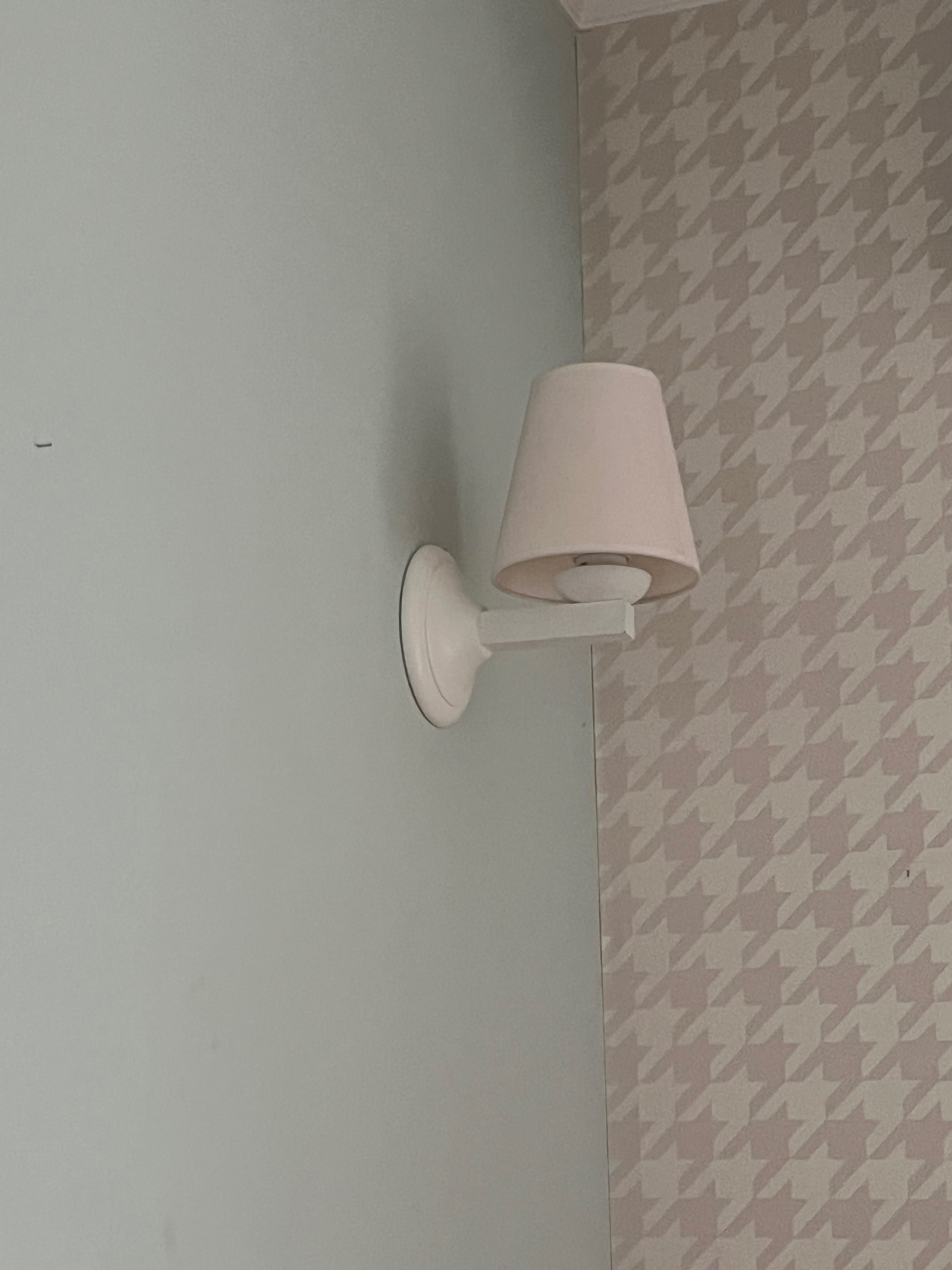 Żyrandol i kinkiety