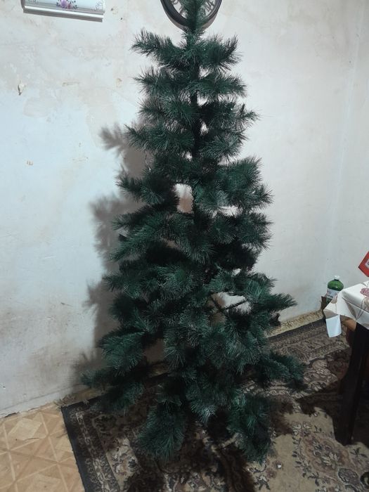 Продам штучну ялинку 1,90
