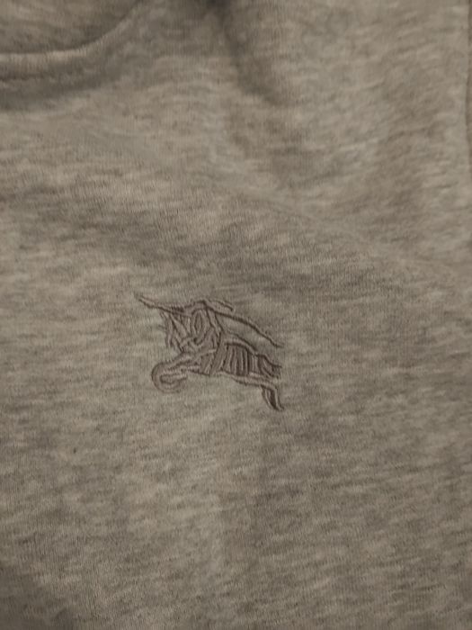 Szary zip up Burberry size S nowy z metką