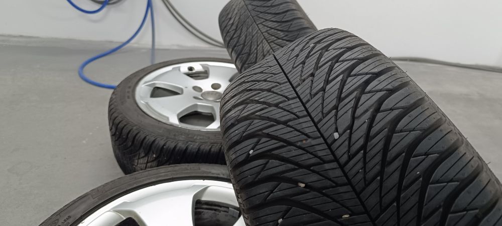 Koła całoroczne Audi A3  z nowymi opona.mi Fulda 225/45/17