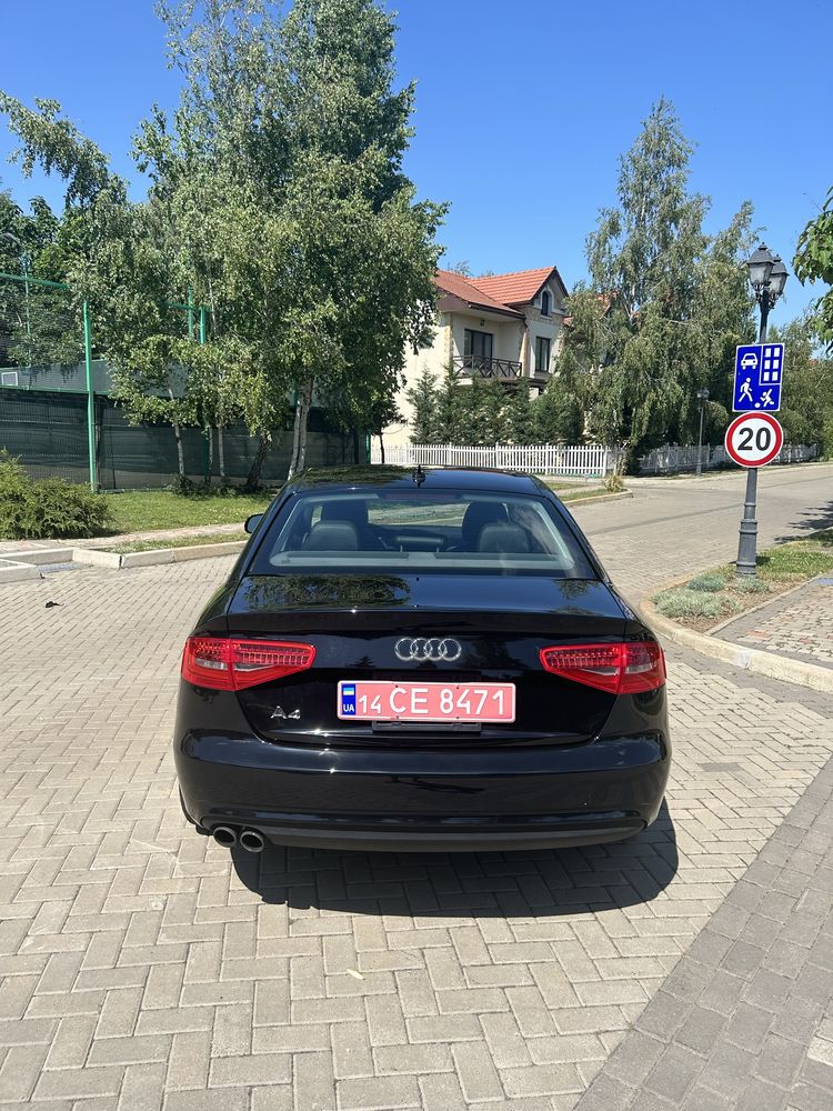 AUDI A4 B8 2.0TFSI 2013 (Рест)