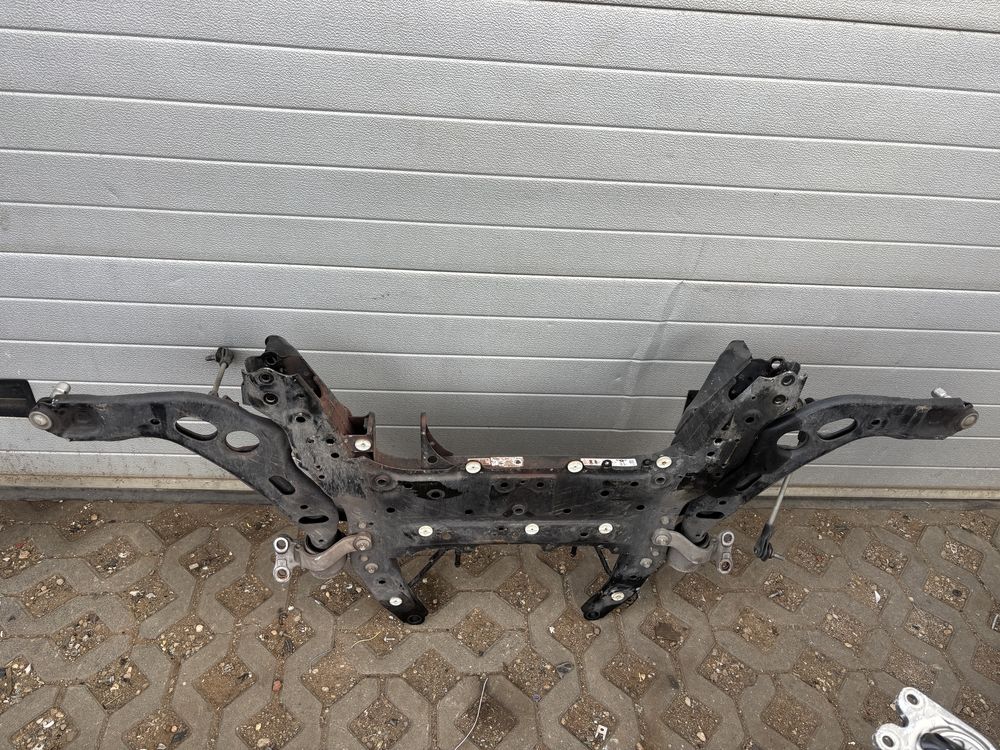 BMW 1 F40 sanki wózek przód wahacz wahacze