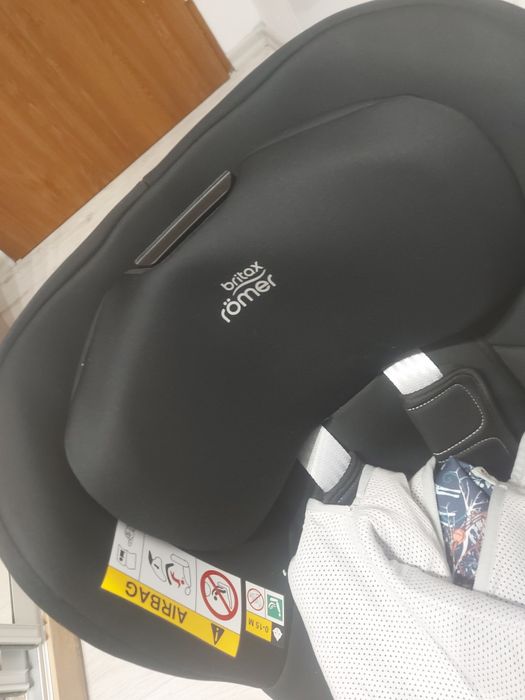 Britax Römer Dualfix 3 i-Size