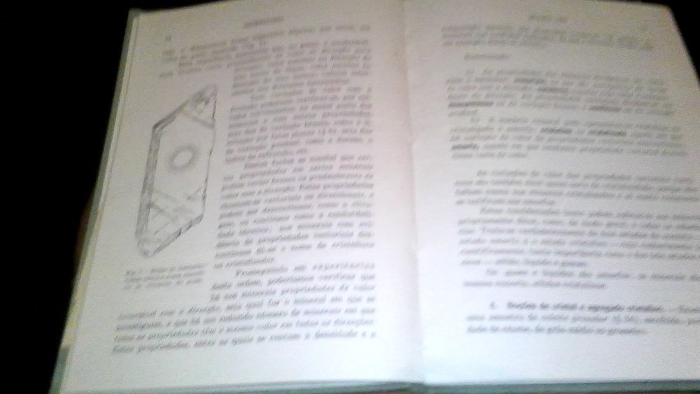 Compêndio de Mineralogia e Geologia, de 1959