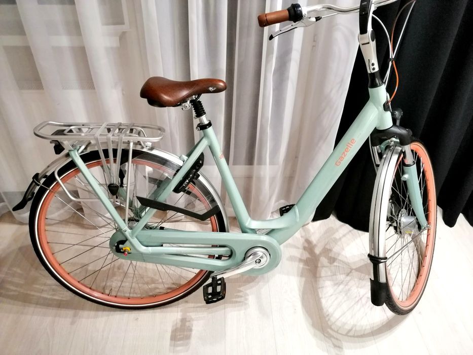 Gazelle Orange C7+