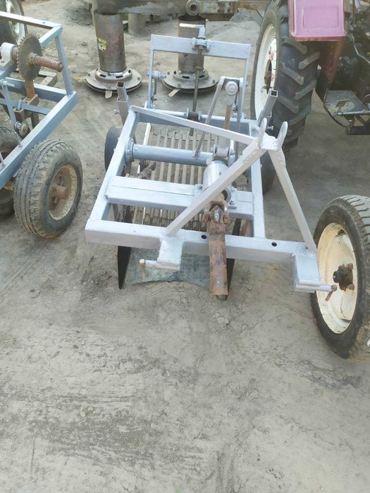 Продам трактор Синтай-200