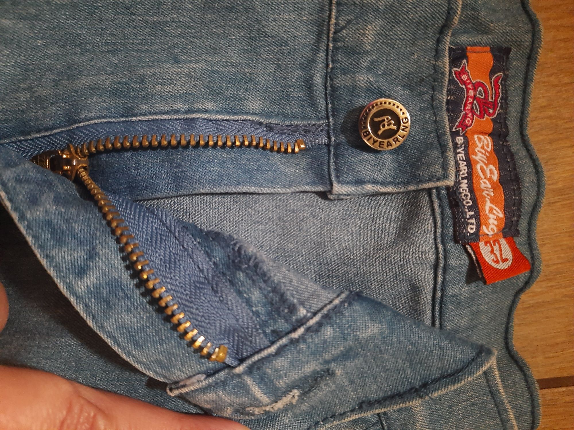 Спідниця джинсова, L, з вишивкою, талія 78 см, нова