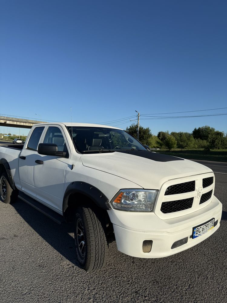 Dodge Ram 5.7 2015