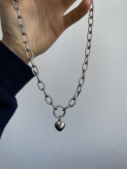 Naszyjnik wisiorek z łańcucha z sercem kolor srebrny