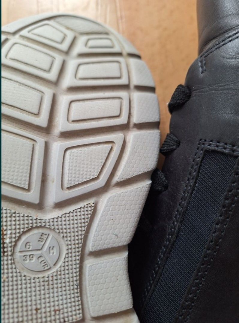 Buty adidasy Jana 39 tęgość H