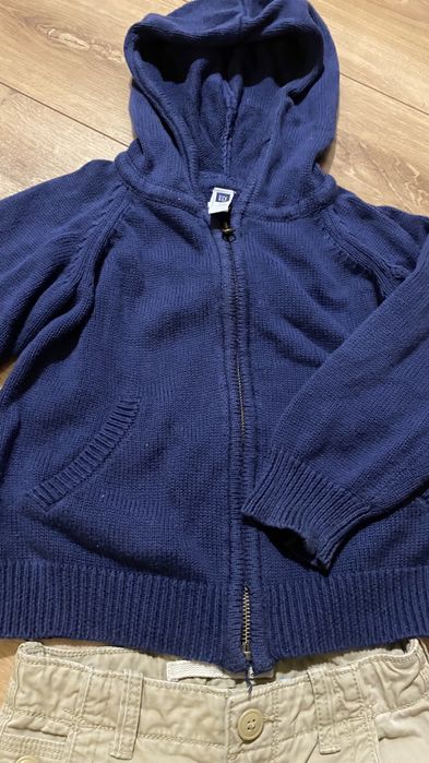 Spodnie i sweterek Gap -104cm