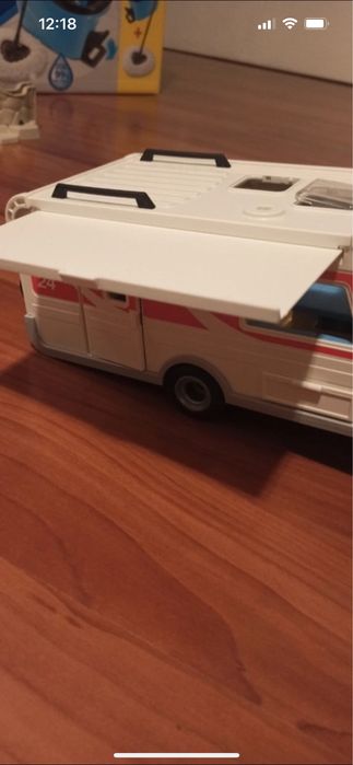 Przyczepa kempingowa playmobil