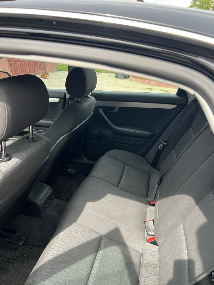 Audi a4b7 1.6 mpi