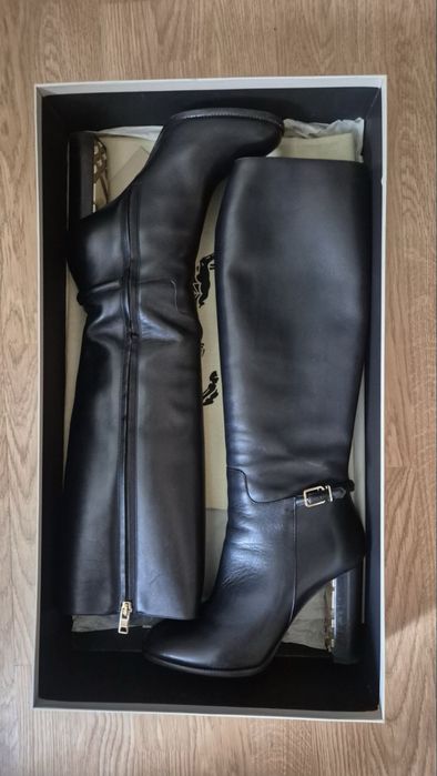 Високі чорні чоботи Burberry 38 розмір
