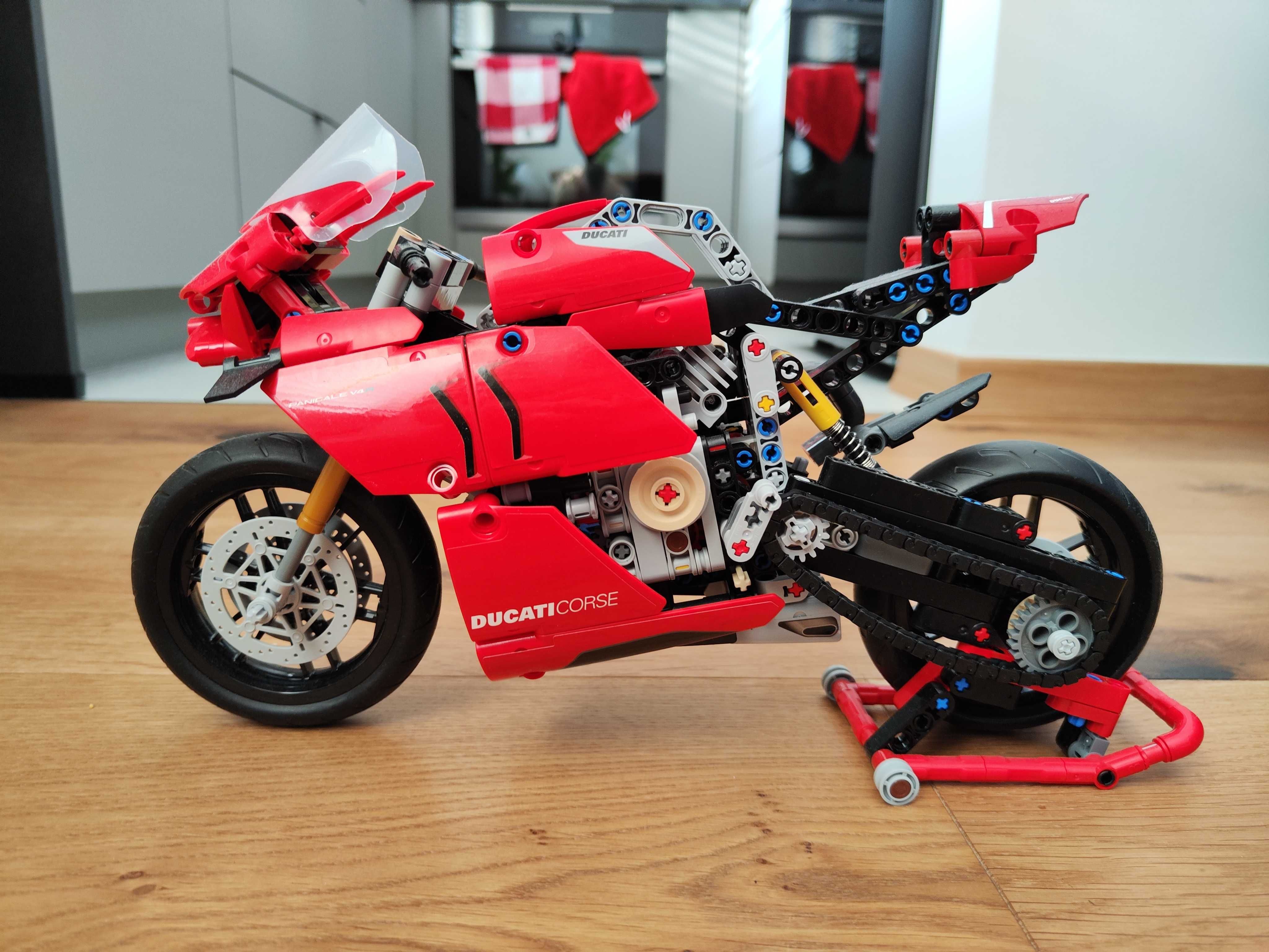 + OKAZJA STAN IDEALNY LEGO TECHNIC - Ducati Panigale V4 R - Komplet +