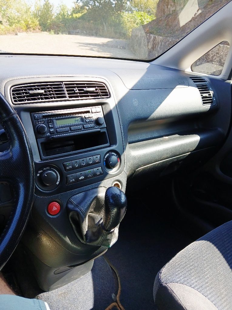 Honda Stream 1.7 Vtec