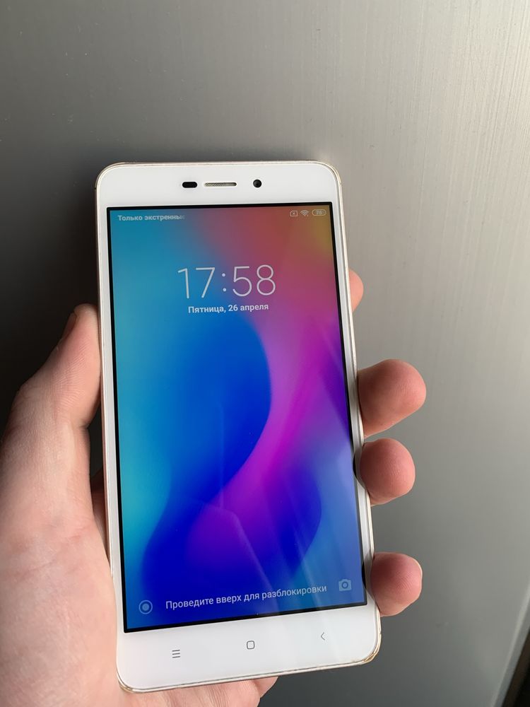 Продам мобильный телефон , смартфон xiaomi redmi 4a 2/16