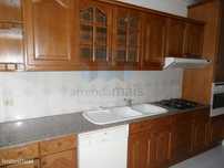 Arrenda-Se Apartamento T2 Com Garagem Junto Solum