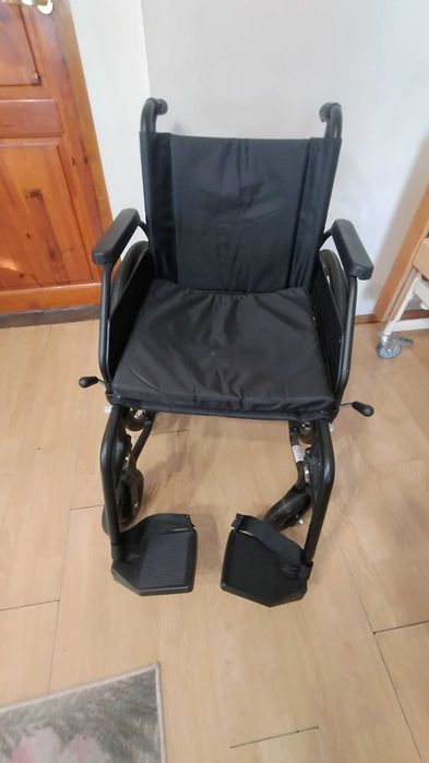 Wózek inwalidzki aluminiowy REHA FUND – lekki, składany.