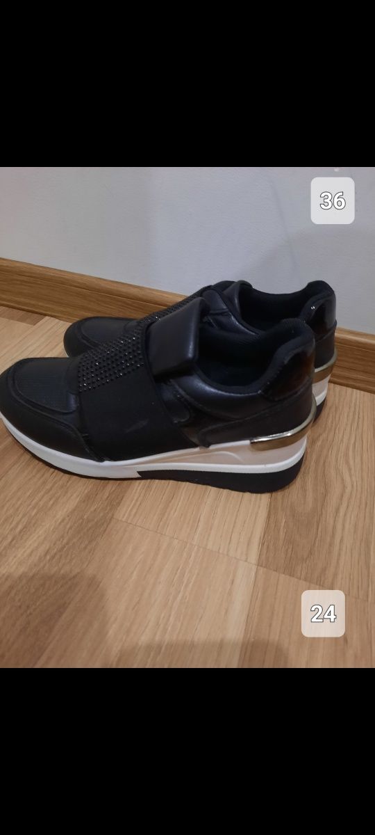 Adidasy damskie na wyższej podeszwie