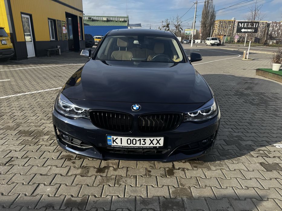 BMW 328XI GT 2013 року