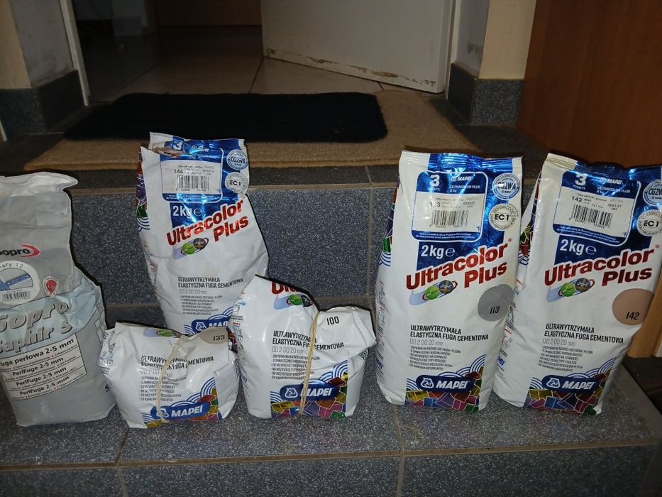 Fugi Mapei utracolor plus 2 kg rozne kolory