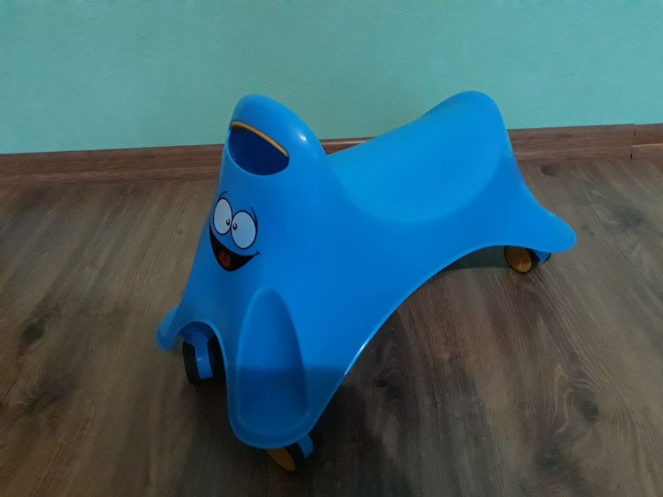 Jeździk odpychacz dla dziecka