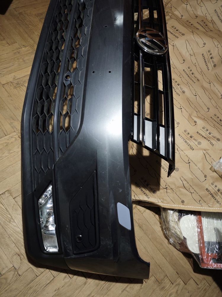 Бампер Volkswagen Tiguan Allspace  2017 2018 2019 2020 2021