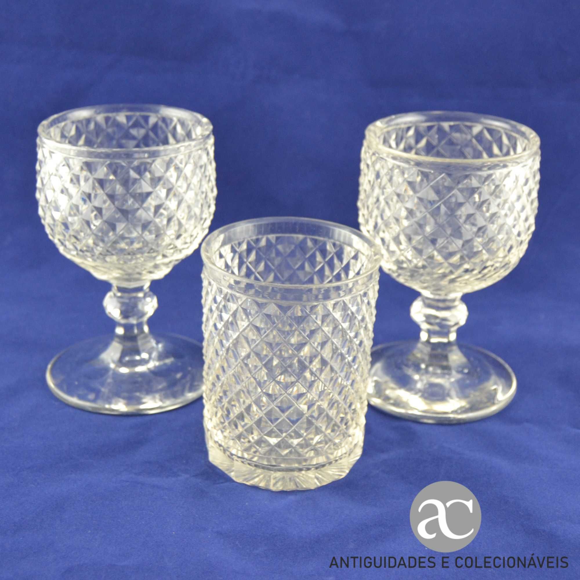 3 Copos em Cristal Lapidado Fabrico Europeu, finais do séc. XIX