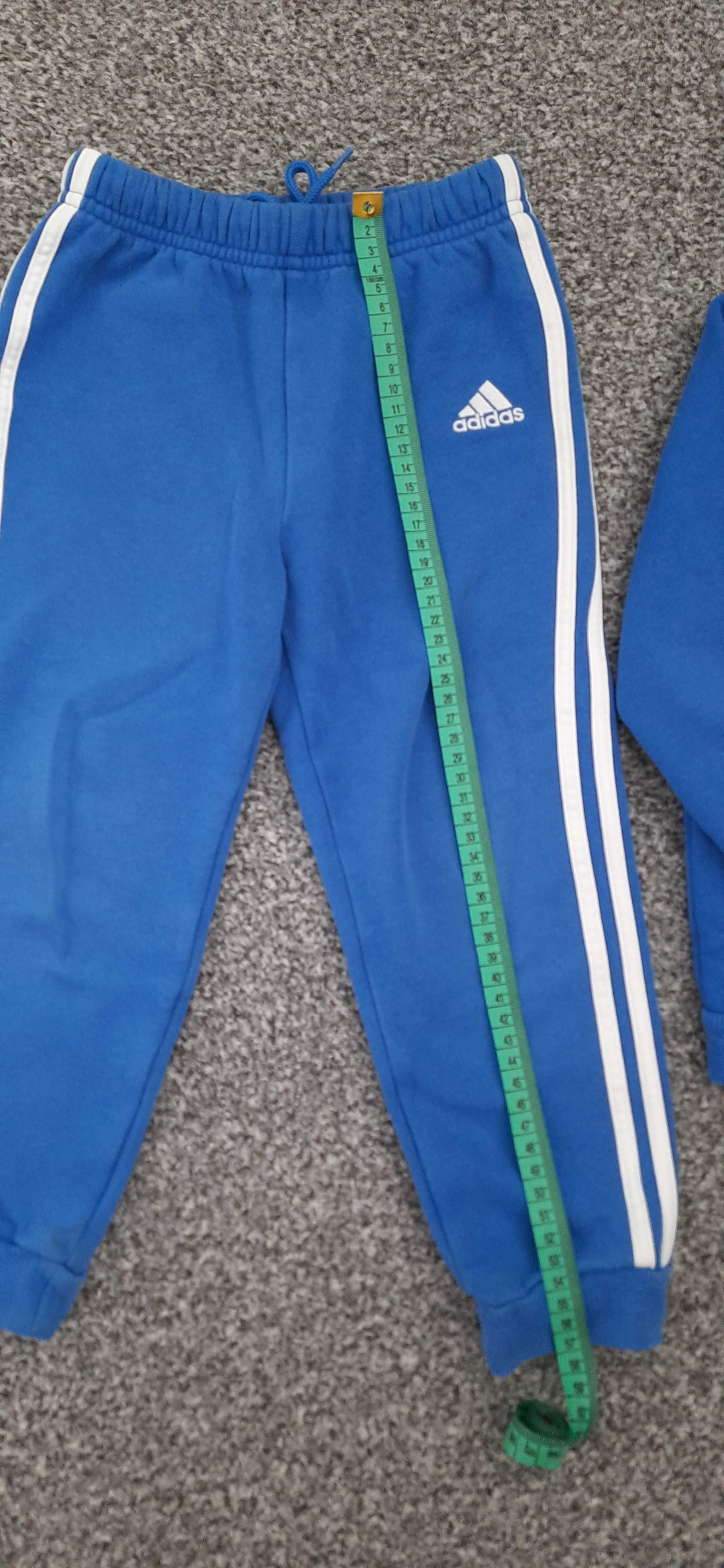 Sprzedam dres Adidas 104