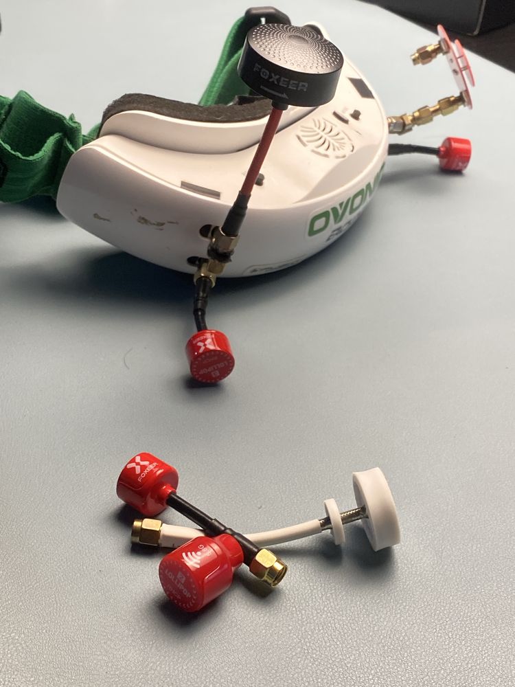 FPV goggles EACHINE ev200