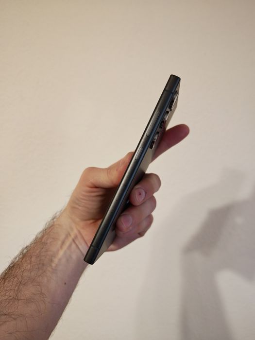 Samsung S24 Ultra.В идеале.12/256гб