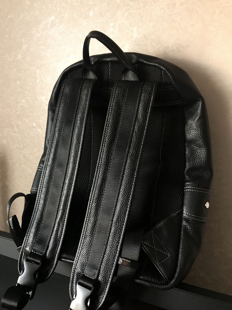 Кожаный рюкзак BISON DENIM
