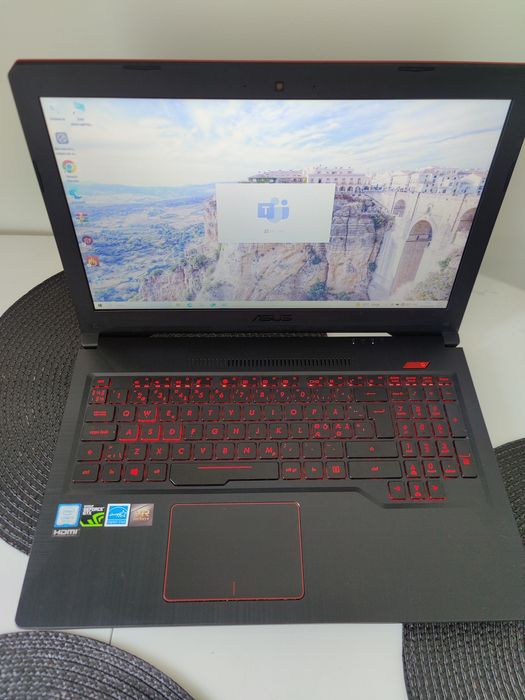 Ігровий ноутбук 15.6 Asus FX503v / GTX 1060-3gb /i5-7300hq/16gb/ssd256
