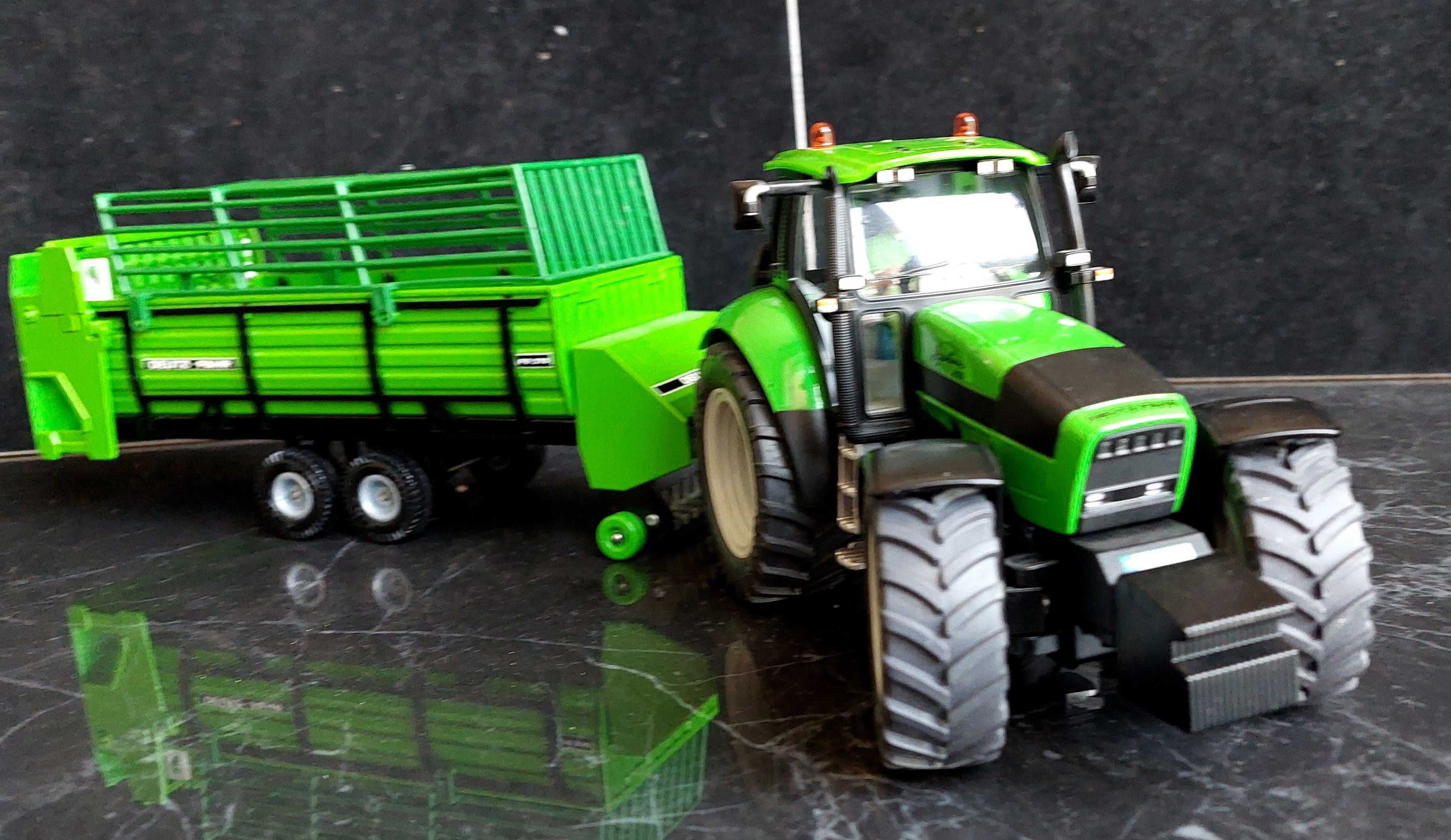 Siku 4453 Deutz Fahr Agrotron 235 z przyczepą Deutz Fahr  1:32