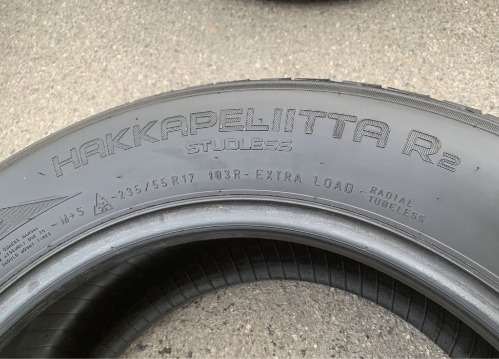 Шини Nokian Hakkapeliitta R2 235/55 R17 пара