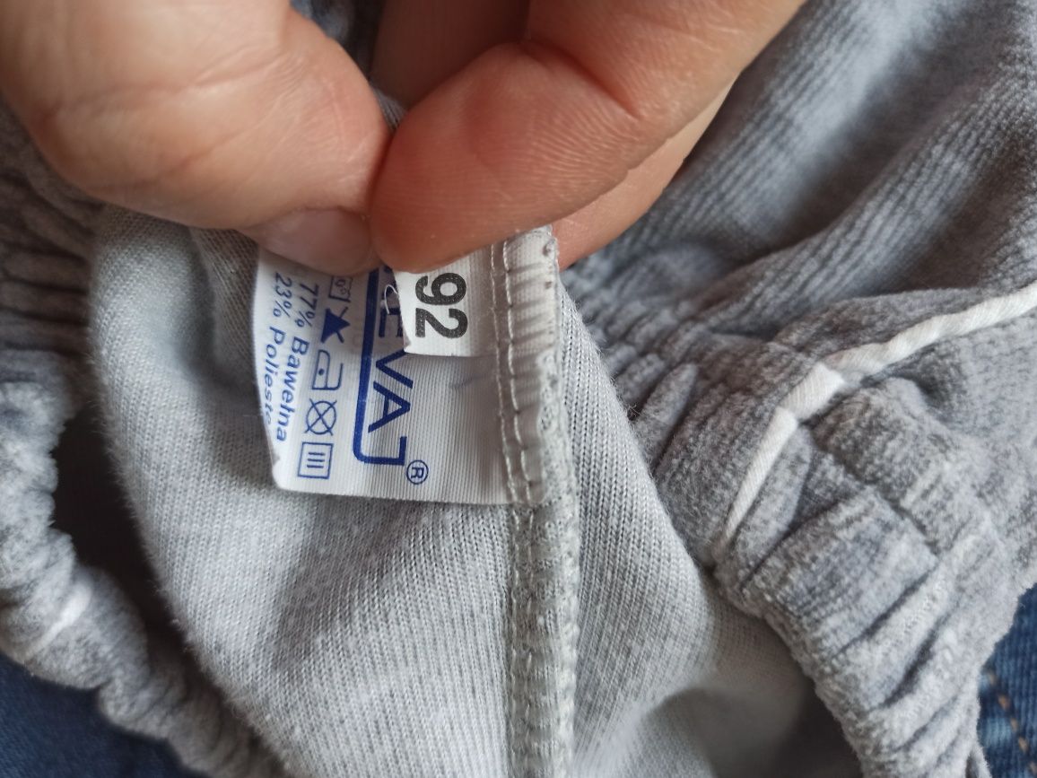 Zestaw dresowy dziewczecy r. 92