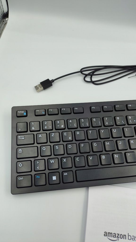 klawiatura przewodowa AMAZON BASICS usb AZERTY  MD005FR