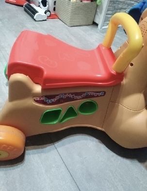 Jeździk fisher price