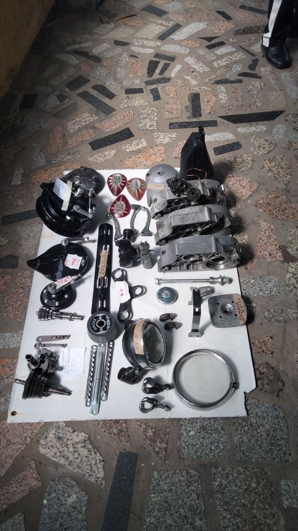 Motor Sachs e peças variadas