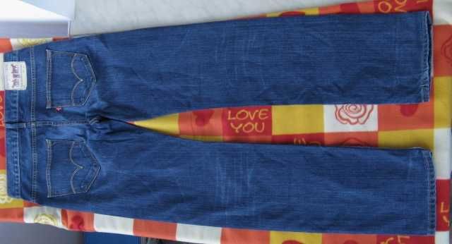 Оригінальні  прямі джинси  levi's 504 straight ( W34  L34 )
