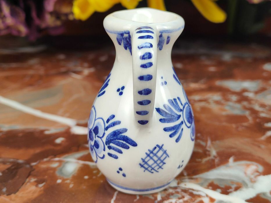 Uroczy ręcznie malowany niebieski wazonik - 7 cm - Delft Blauw