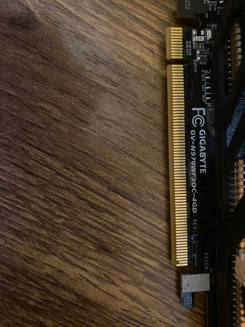 GTX 970 gigabyte 4 GB